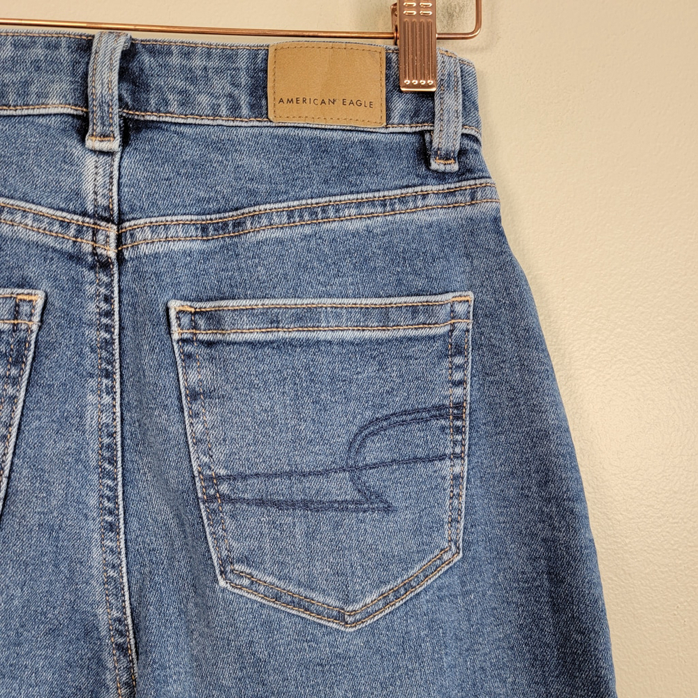 American Eagle Mom Jeans Hi Rise Medium Blue Wash Stretch Relaxed Fit Jean AE 0 - Picture 7 of 11